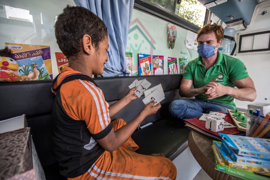 Niños de la calle, víctimas colaterales de la pandemia en El Cairo (FOTOS)