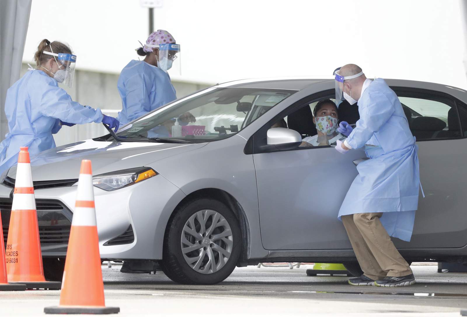 Florida reportó más de 7.600 nuevos casos y otras 120 muertes por Covid-19