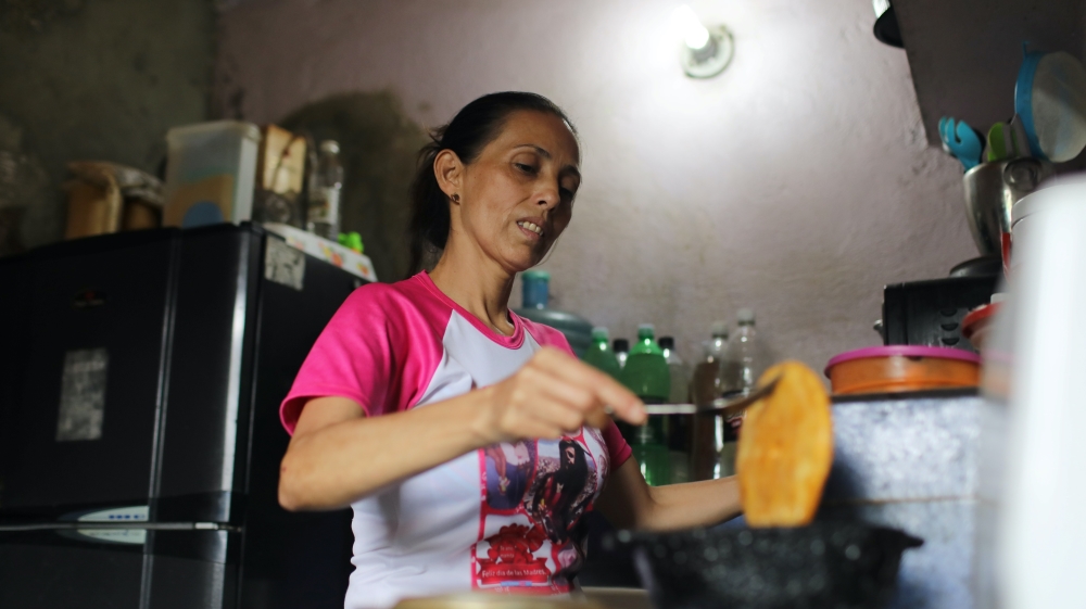 Venezuela nurses struggle to survive as inflation, virus rage