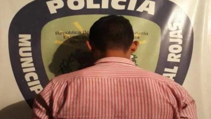 ¡Horror en los Valles del Tuy! Preso por castigar a un niño en una posición de crucifixión (Foto)