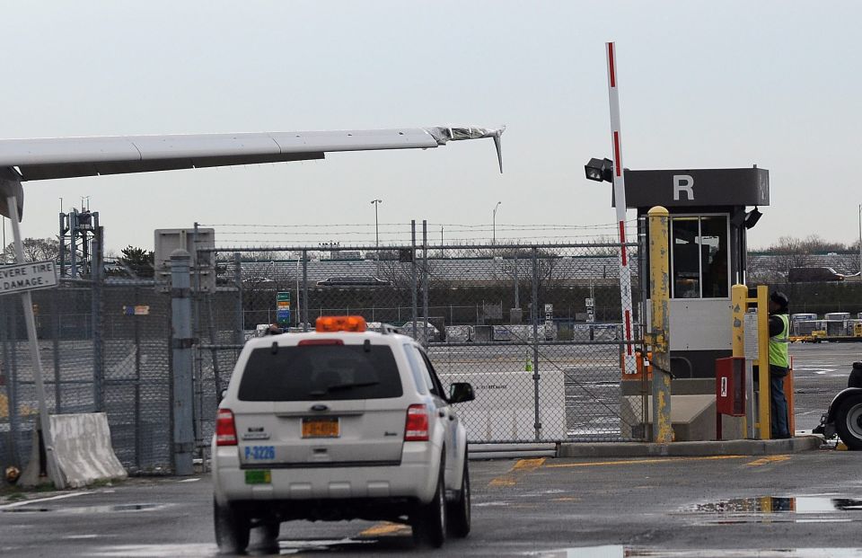 Robaron artículos de lujo en la aduana del aeropuerto de Nueva York