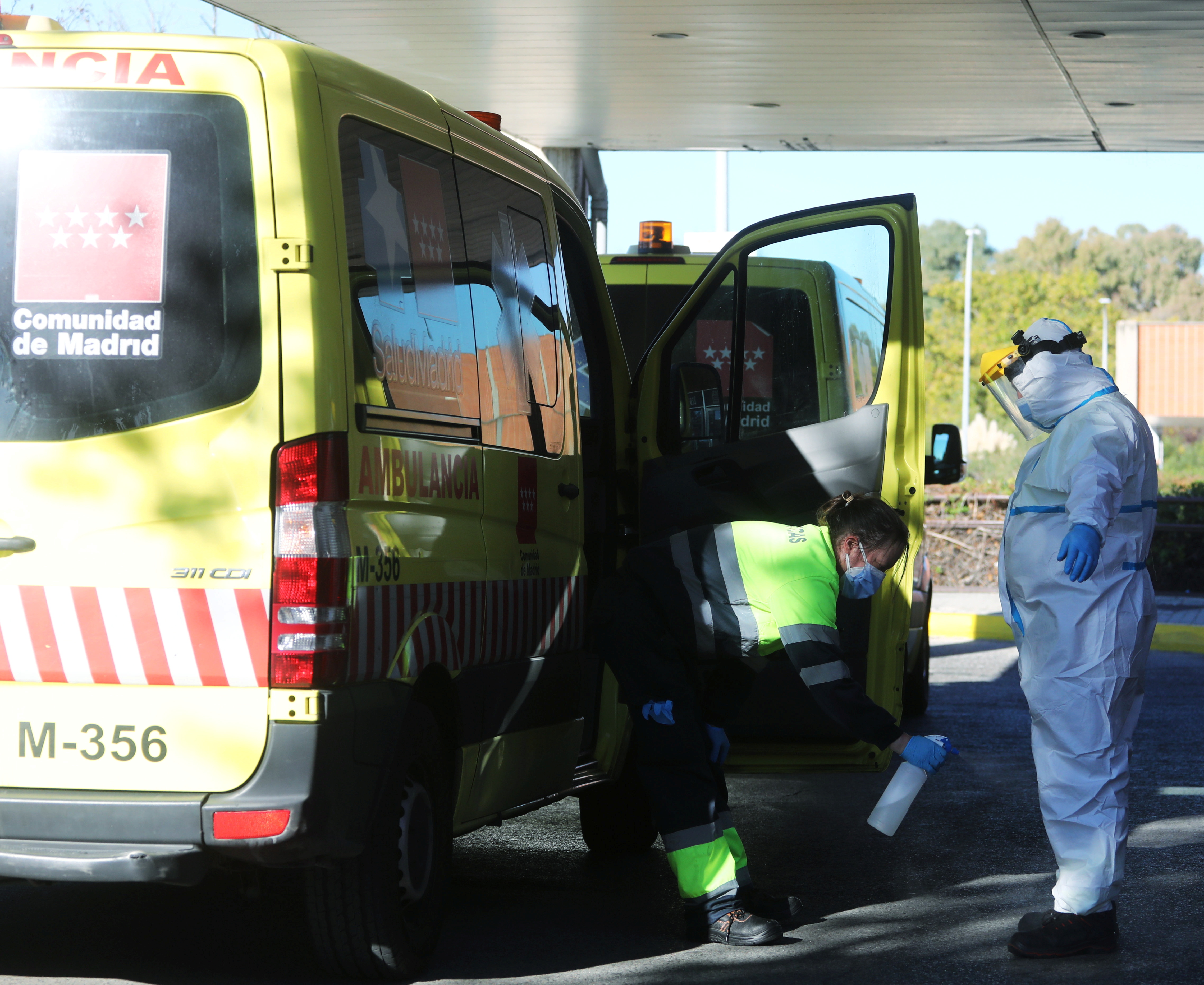 Un hospital en Madrid, sumergido bajo la segunda ola de Covid-19