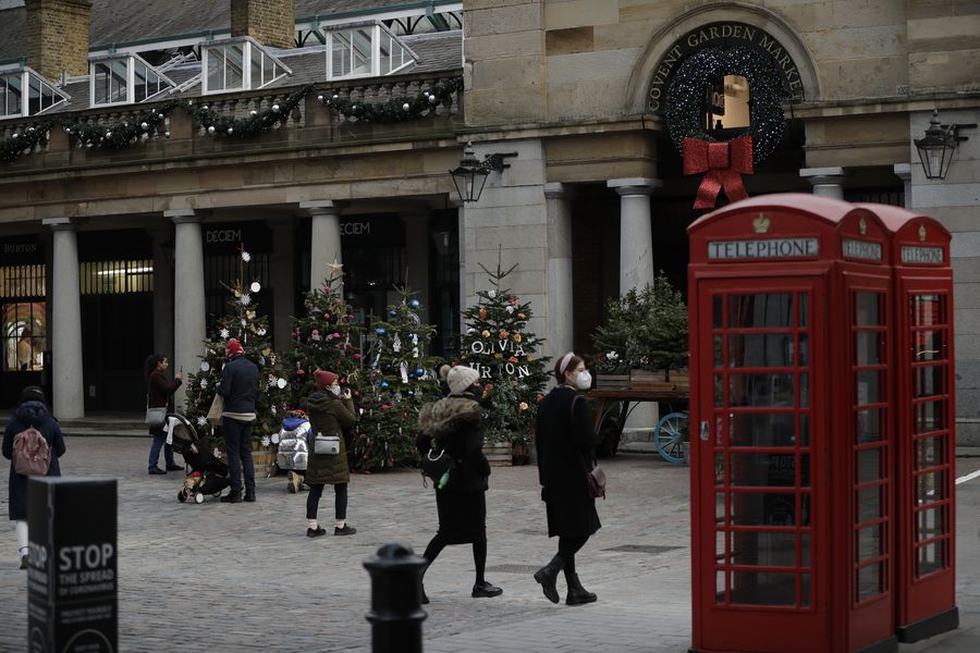 Inglaterra mantendrá importantes restricciones tras el desconfinamiento