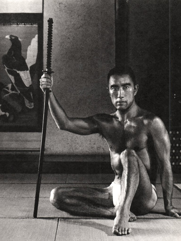 A 50 años del suicidio ritual de Mishima, el escritor de las múltiples máscaras