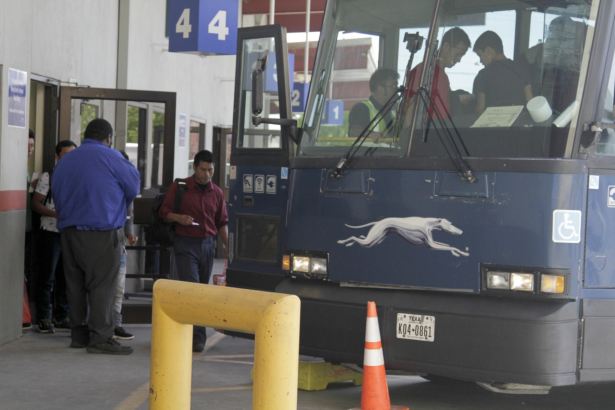 Corte de Inmigración en Los Ángeles suspendió la deportación de un hombre detenido “por su apariencia latina”