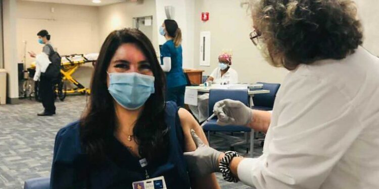 Más de 40 mil personas en Florida ya han sido vacunadas contra el Covid-19