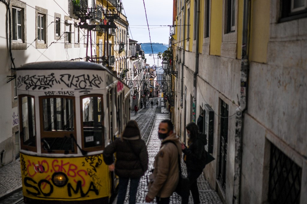 Portugal decide este #21Ene si cierra las escuelas