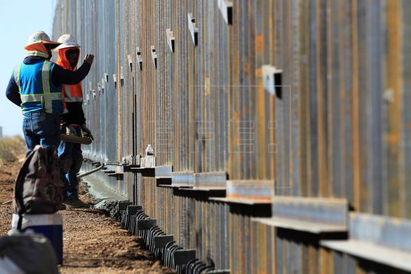 Prosigue la construcción del muro de Trump a pesar de la orden de Biden