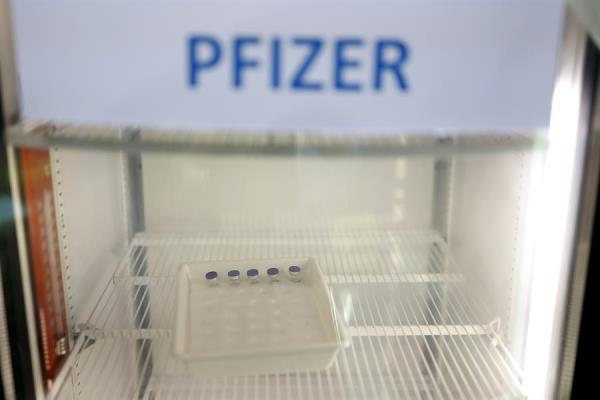 Un estudio israelí revela la resistencia de la variante sudafricana a la vacuna de Pfizer
