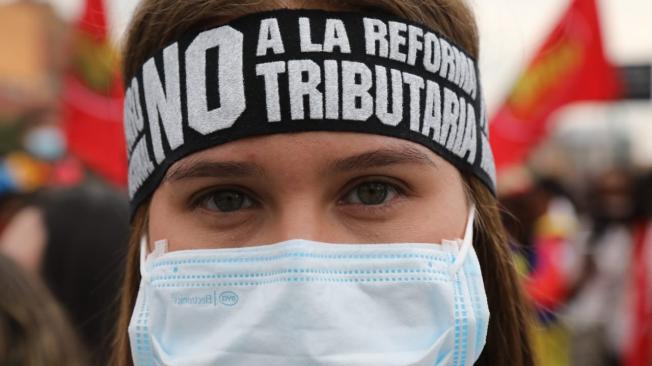 Manifestantes devolvieron objetos robados por vándalos durante protestas en Cali