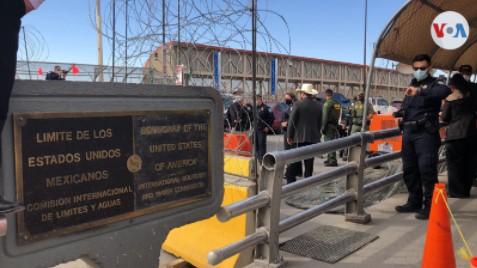 Los que llegan y los que llevan años esperando: El cuello de botella en la frontera sur para entrar a los EEUU (Fotos)