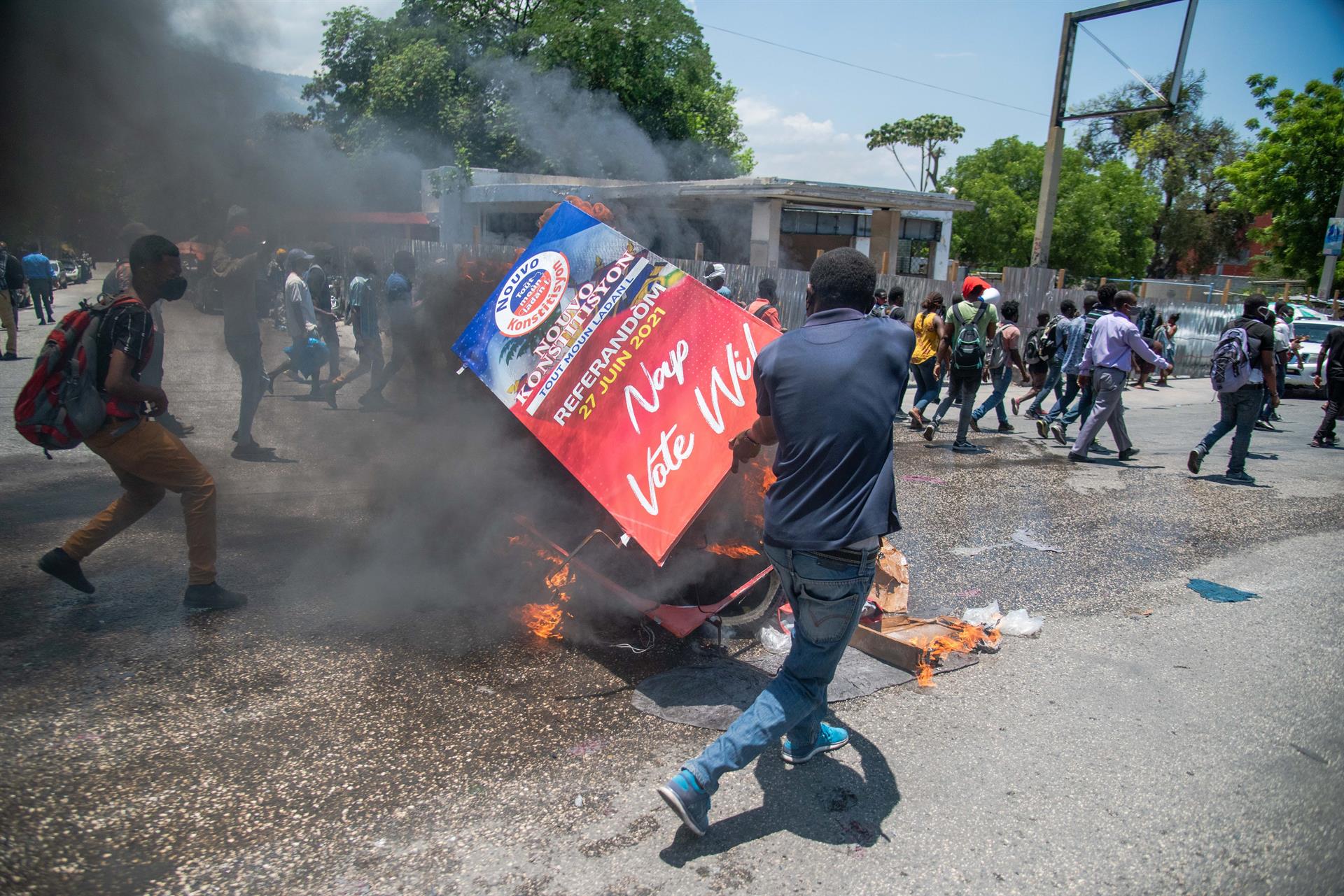 Un periodista y una activista política fueron asesinados en Haití tras una intensa y violenta jornada