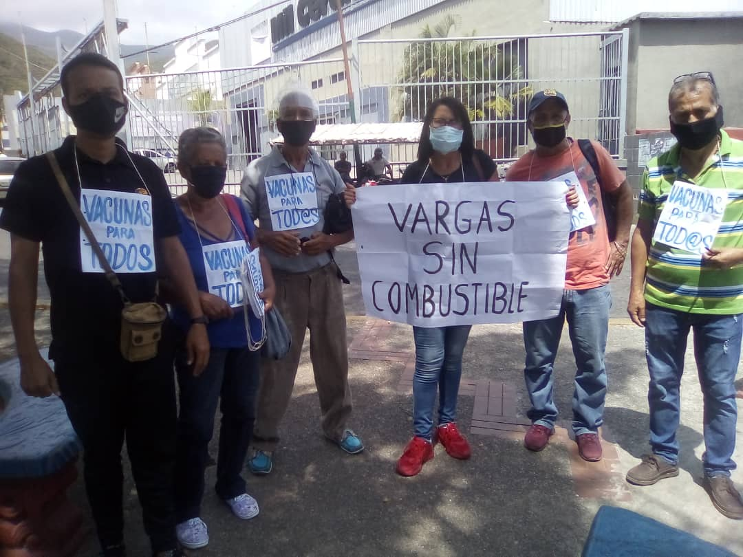Guaireños protestan ante la falta transparencia en el proceso de vacunación en la entidad #4Jun (Fotos)