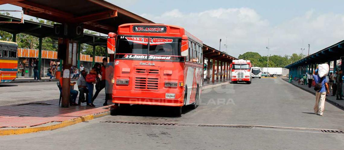 La cuarentena y la falta de combustible acorrala a los transportistas en Lara