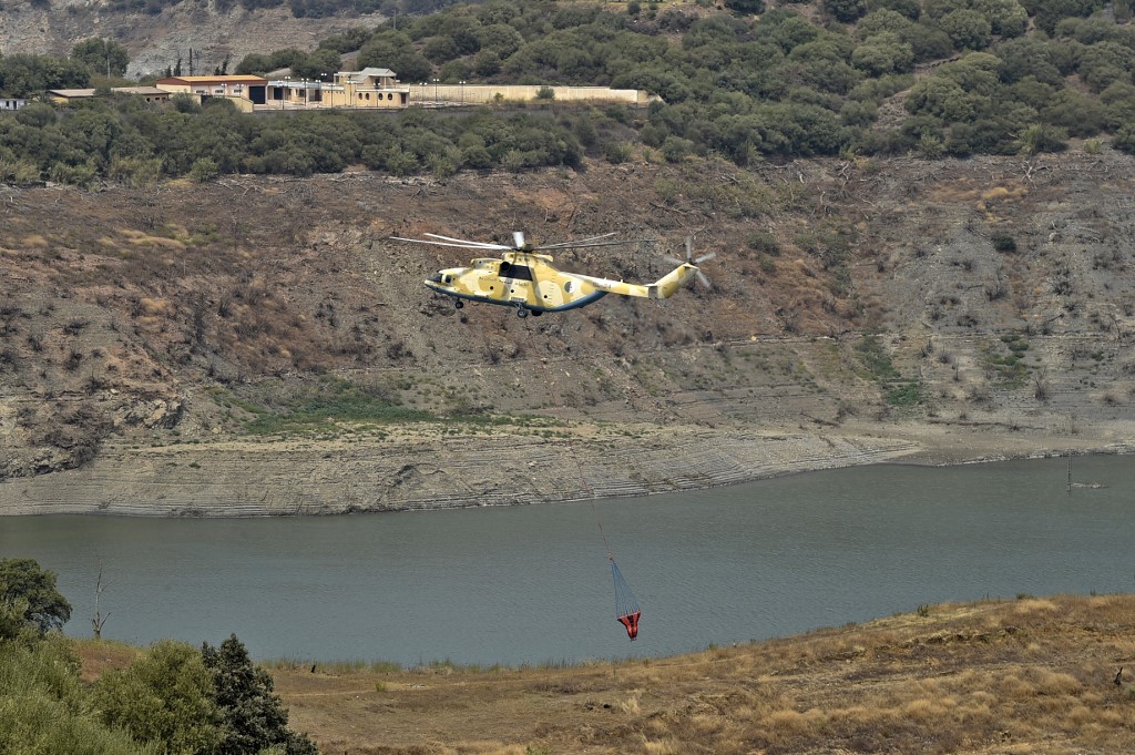 La mayoría de los incendios forestales en Argelia están bajo control