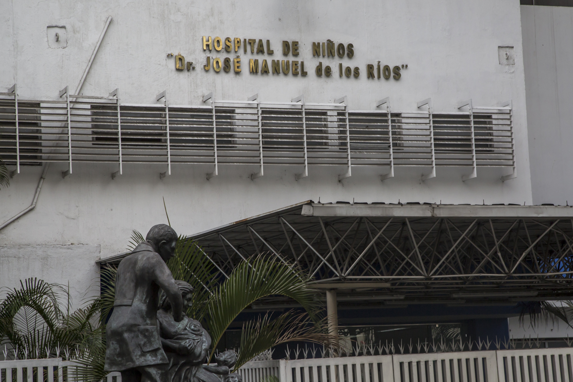 Murió otro niño que esperaba trasplante en el Hospital JM de los Ríos, el primero de 2022