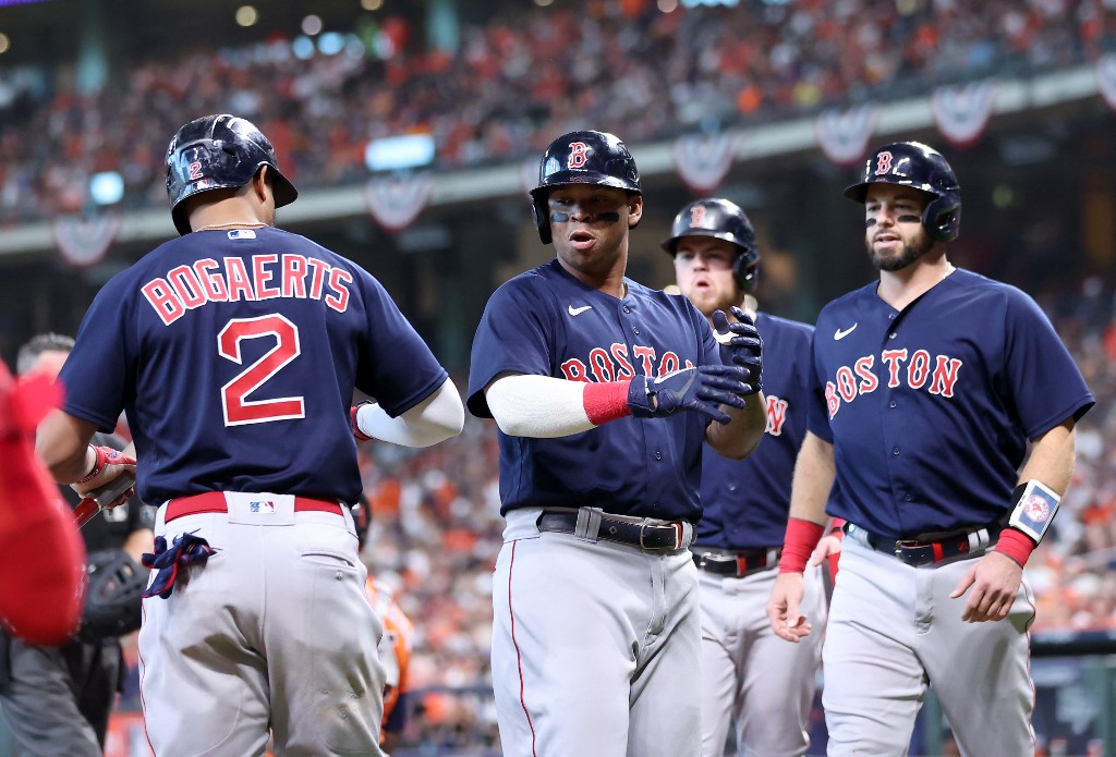 Medias Rojas propinaron humillante derrota a Astros para igualar la Serie de Campeonato