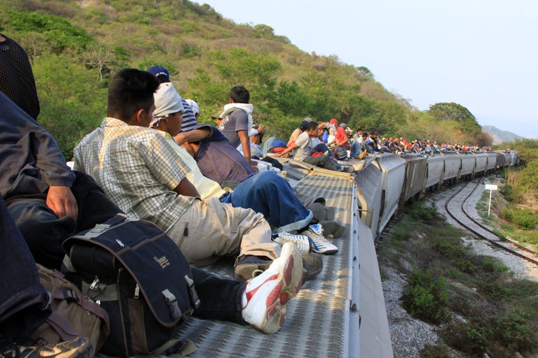 Éxodo masivo de nicaragüenses hacia EEUU se dispara por la crisis política y económica