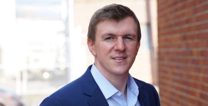 FBI registró la casa de James O’Keefe por el robo del diario de la hija de Joe Biden