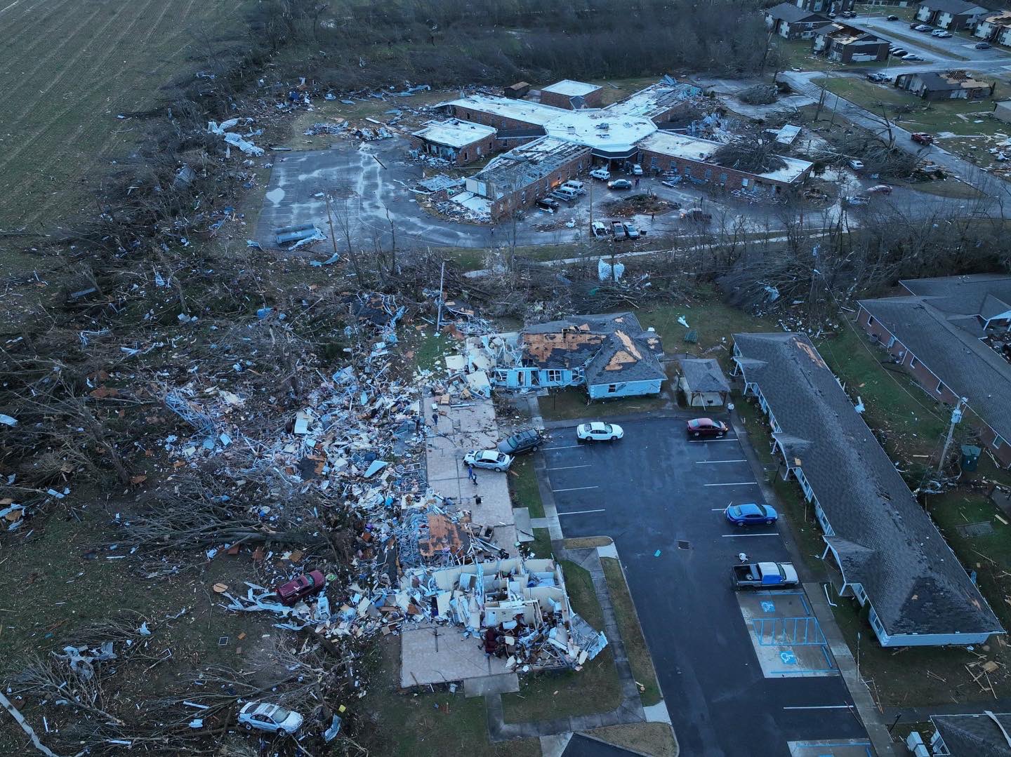 Mayfield, el pueblo arrasado por un tornado en Kentucky Es como si