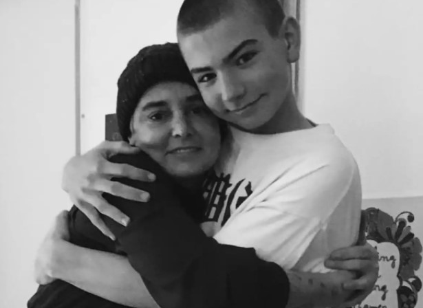 Sinead O’Connor acusó al Estado irlandés por la muerte de su hijo