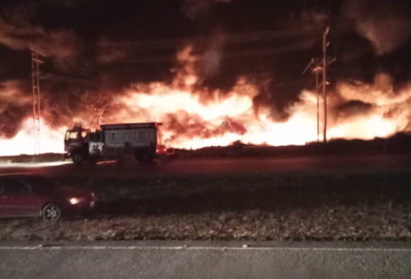 Fuerte incendio este #19Ene en zona industrial Los Naranjillos, Carabobo (Video)