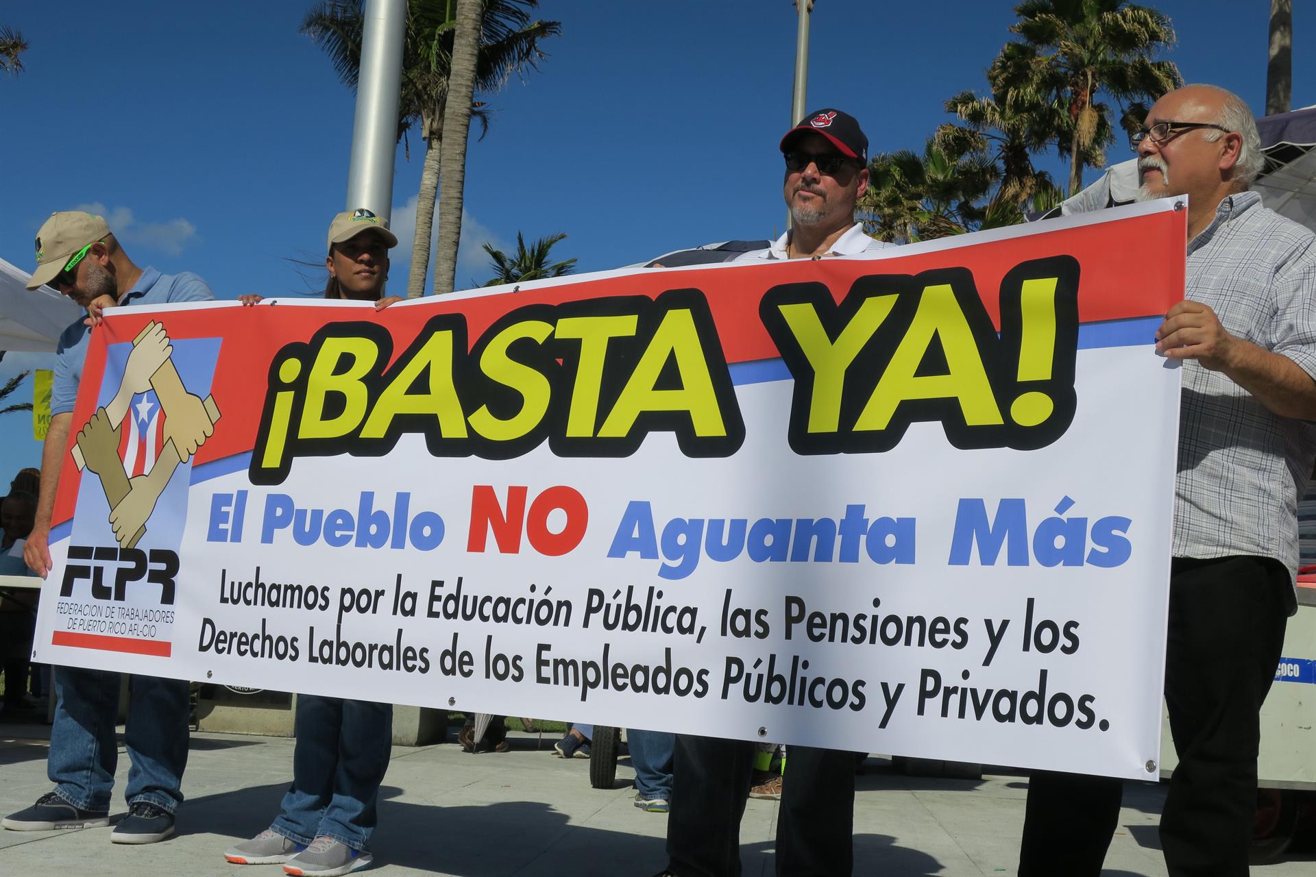 Maestros en Puerto Rico, dispuestos a marchar varios días por reclamos a los bajos salarios