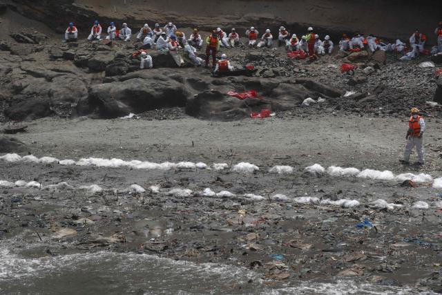 El desastre ecológico se esconde en el fondo del mar peruano tras el derrame  - LaPatilla.com