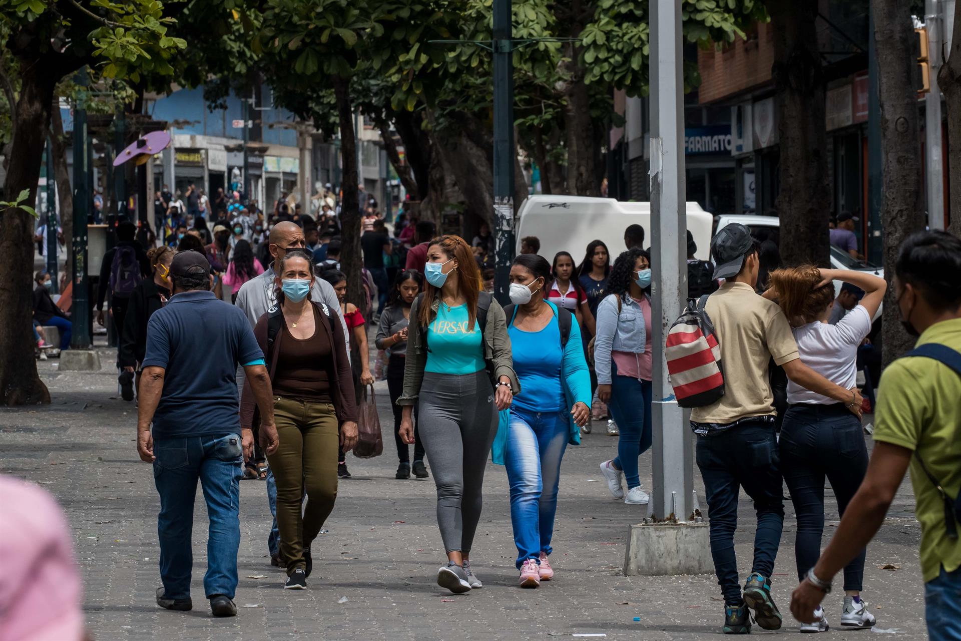 ¿Cuántos millones de venezolanos han perdido sus bienes y ahorros por la crisis?