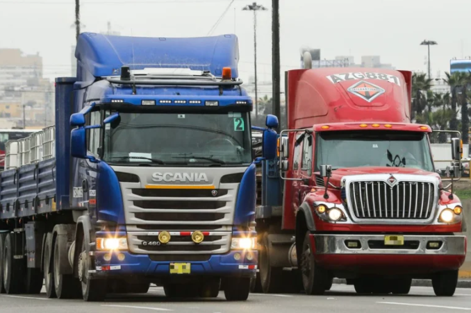 Paro De Transportistas De Carga Pesada En Perú Mantiene Vías Bloqueadas Y Genera Incremento De 4158