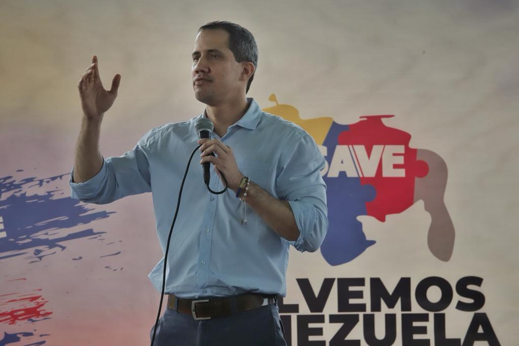 Guaidó sobre amenazas del régimen: Aquí estoy, no tienen excusa para detenerme