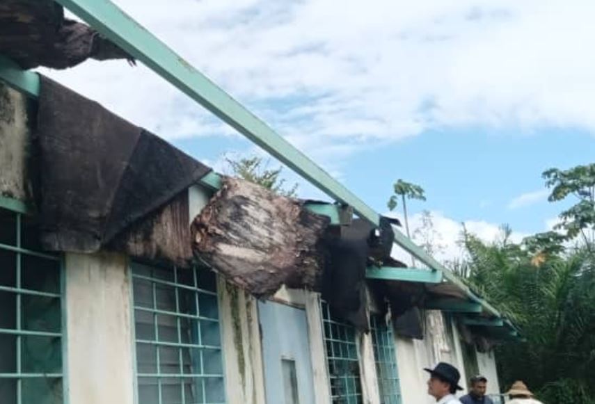 ¡Insólito! Solo dos salones de cinco funcionan en escuela de Maturín con 150 estudiantes (Fotos)