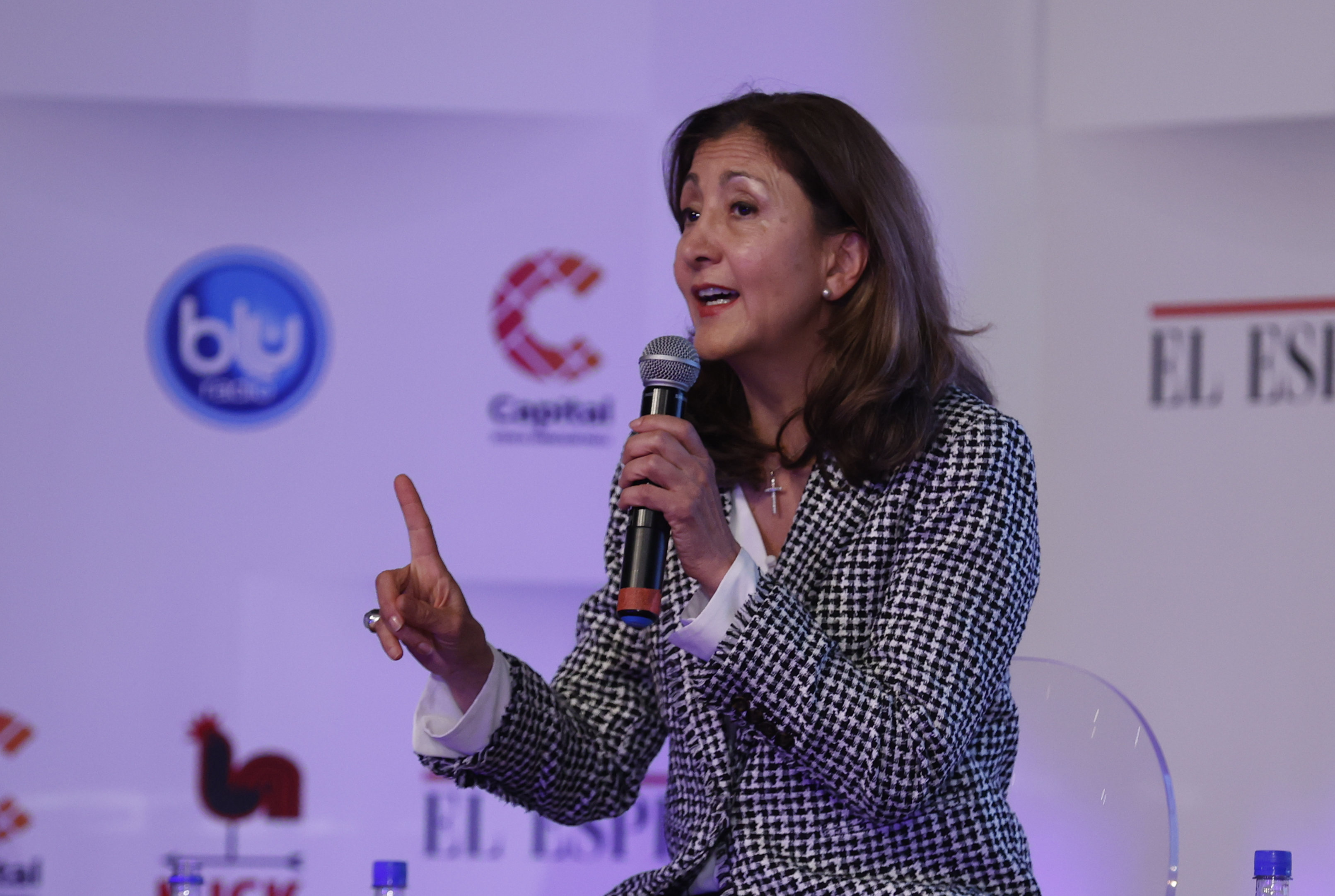 Ingrid Betancourt prometió acompañar la eventual toma de posesión de Edmundo González