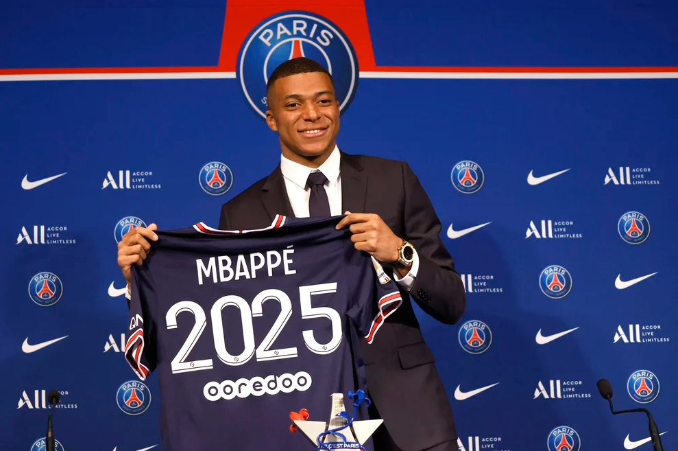 “Antes de tomar la decisión hablé con Messi y Neymar”, Mbappé explicó su continuidad en el PSG