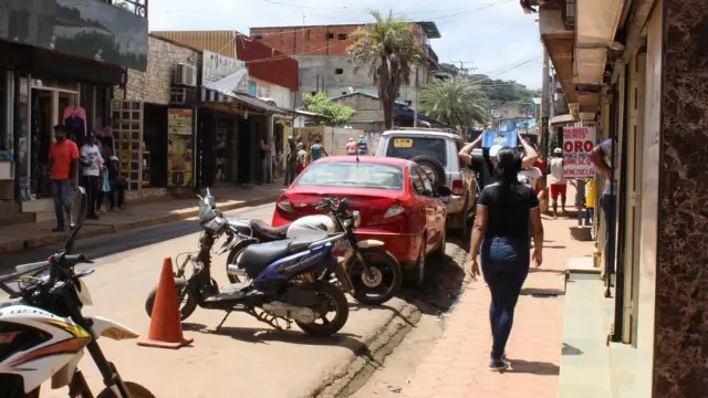 In Bolívar, more than 30 people have been reported missing in mining areas in the last eight months