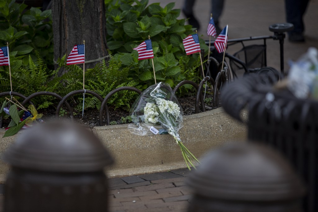 Familiar del único latino que murió en tiroteo de Chicago: “el primer disparo que escucharon fue directo a la espalda de mi padre”