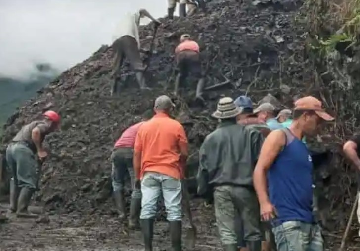 Mérida: En Aricagua siguen incomunicados y la ayuda es insuficiente para reabrir el paso