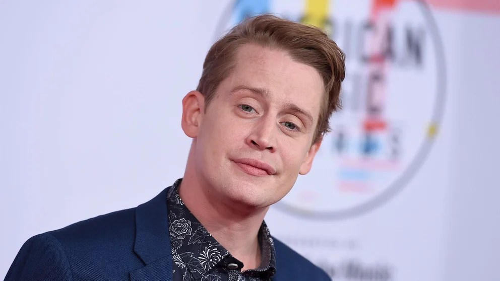 Macaulay Culkin cumple 42 años: millonario a los 10, la pelea con sus padres por su fortuna y su nueva vida feliz