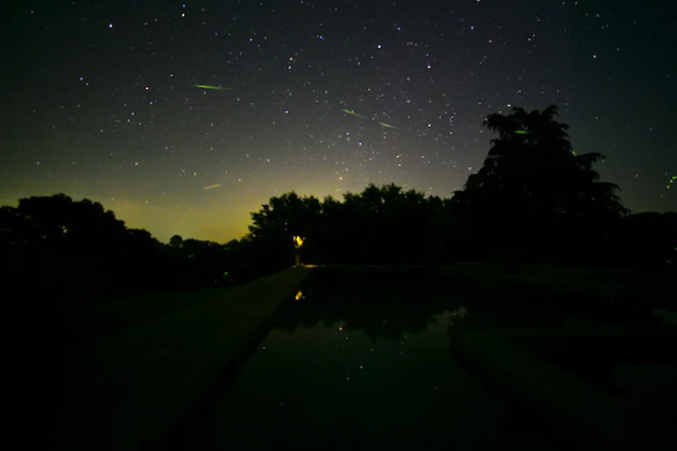 Una lluvia de meteoros más intensa del 2022 podría ser opacada por la Superluna de Esturión