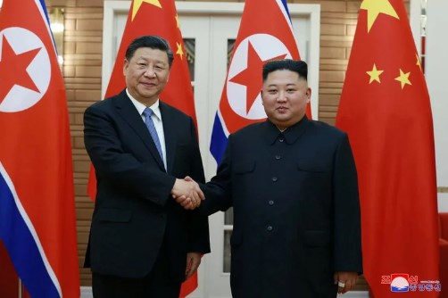 El partido de Kim Jong-un apoyó a China por el bloqueo a Taiwán: “La alianza está sellada con sangre”