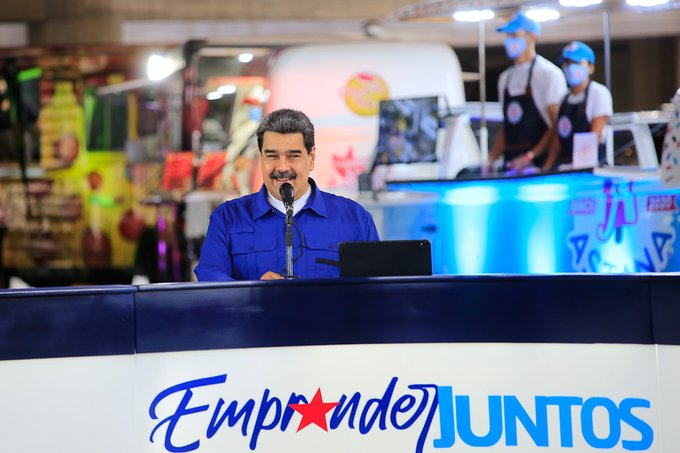 El chiste del día: Maduro dijo que La Guaira “le da tres patadas” a Miami