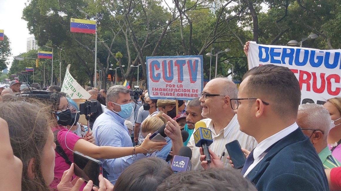 Trabajadores venezolanos exigen derogación del instructivo Onapre y liberación de sindicalistas presos (VIDEO)