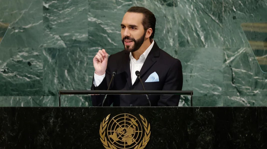 Asesores venezolanos, poder judicial tomado y un régimen de excepción: el camino de Nayib Bukele a la reelección