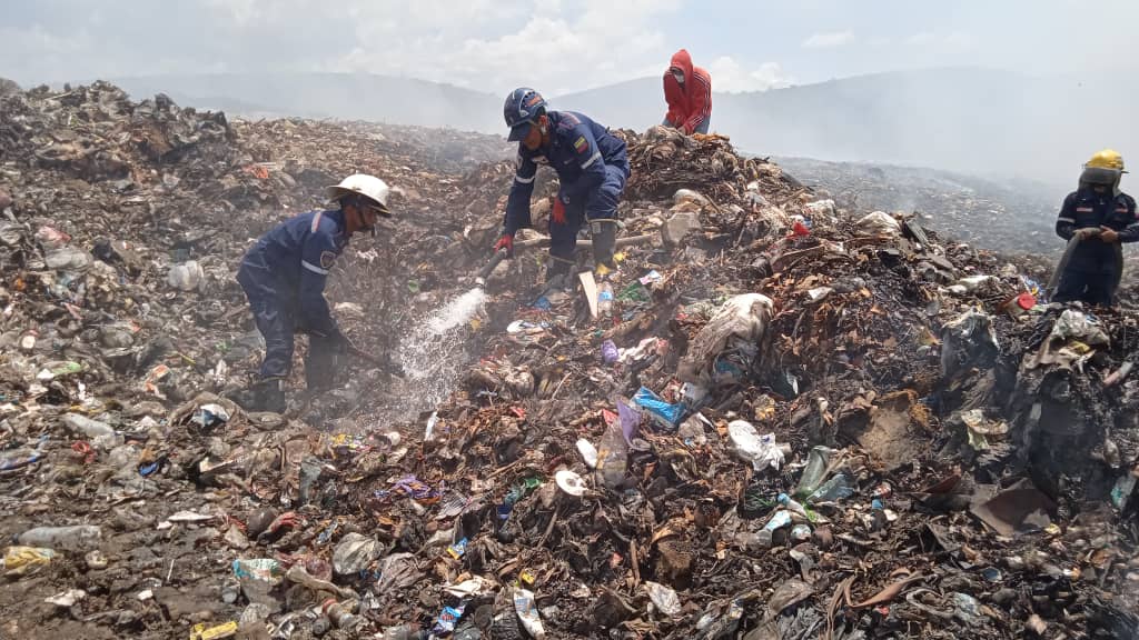 Incendio en el vertedero de basura de Carora pudo haber sido provocado (FOTOS)