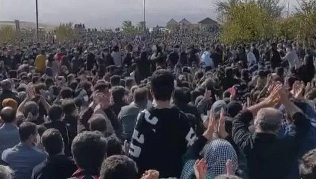 Las Impactantes ImÁgenes Que Muestran La Escalada De Las Protestas En Irán A 40 Días De La 6762