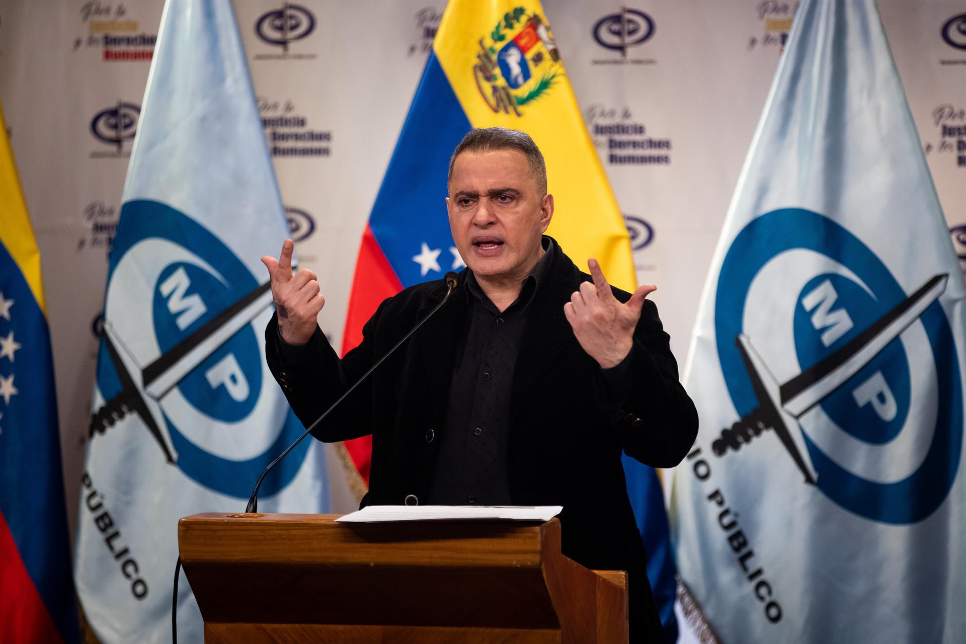 Estos venezolanos le pidieron a Tarek William Saab regularizar la difusión del reguetón