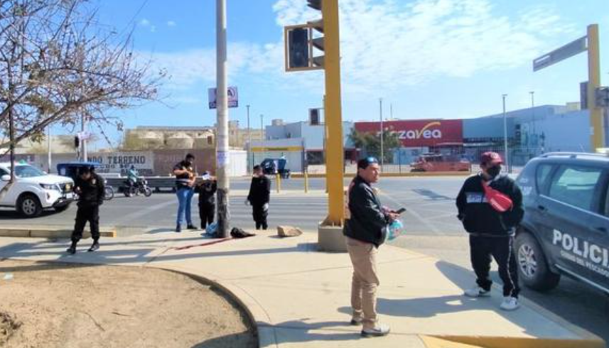 Venezolano le rompió el cráneo con una piedra a su paisano en centro comercial de Perú