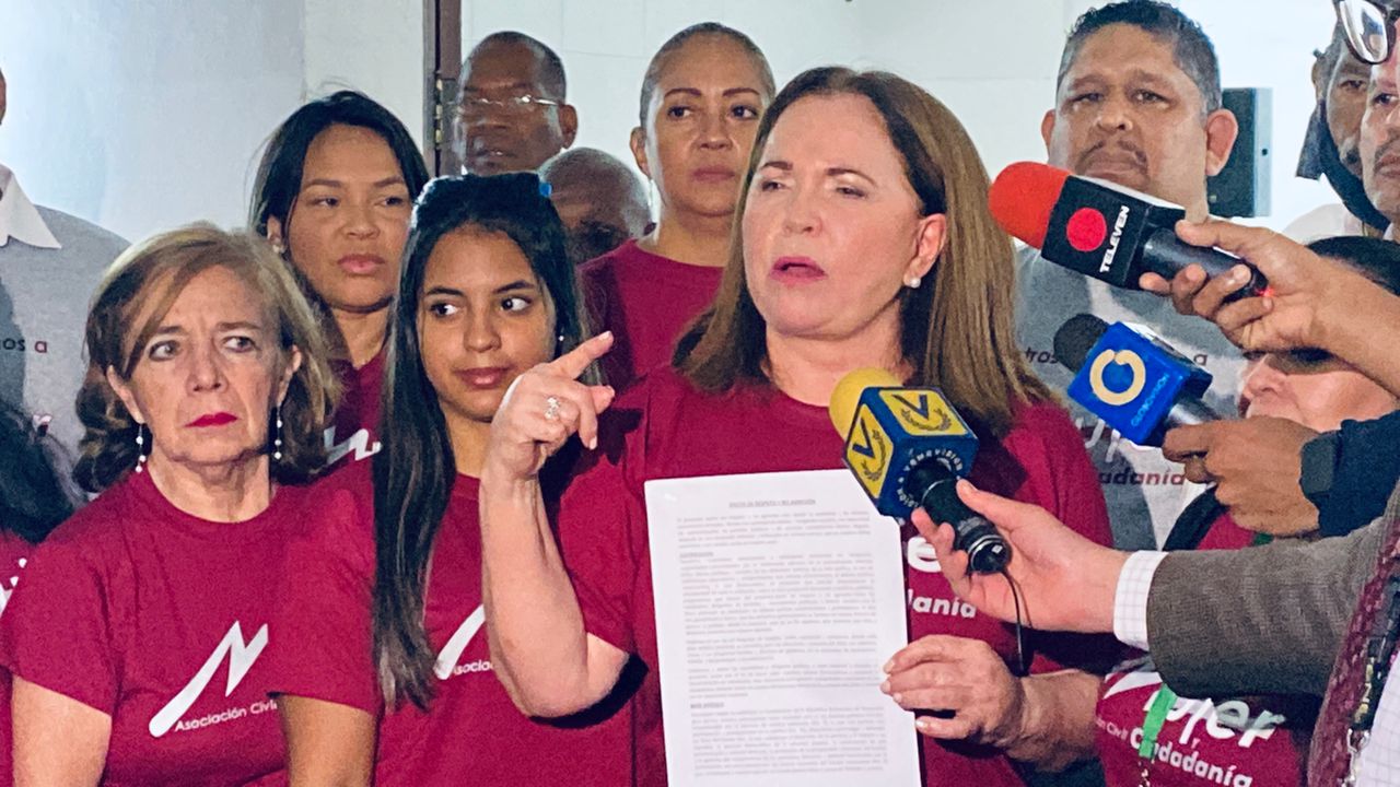 Mujer y Ciudadanía oficializó Pacto de No Agresión entre candidatos opositores para las primarias