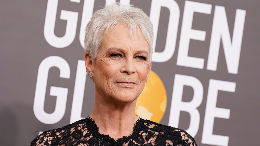 Se desatan las redes sociales contra Jamie Lee Curtis por cuadro de un niño desnudo en la pared de su oficina