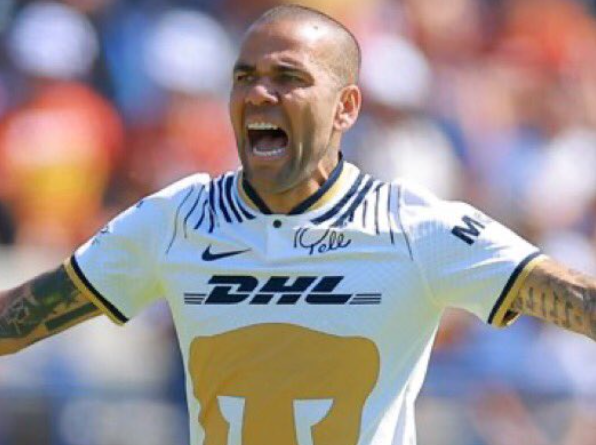 Los Pumas destituyeron a Daniel Alves, preso en Barcelona